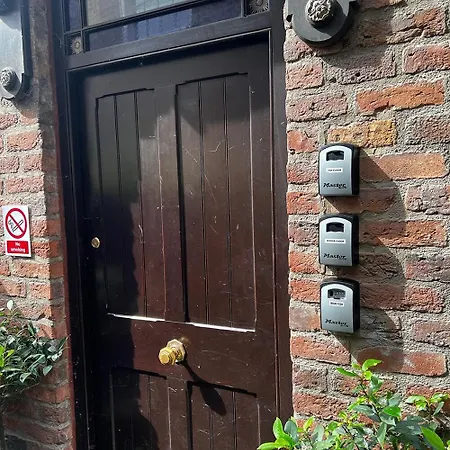 York's Grape Lane - Floor 约克